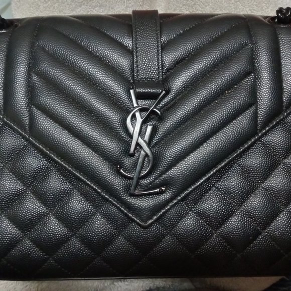 Saint Laurent - Picture 2 of 7